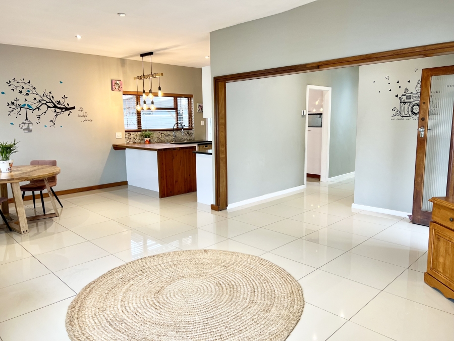 4 Bedroom Property for Sale in Churchill Estate Western Cape